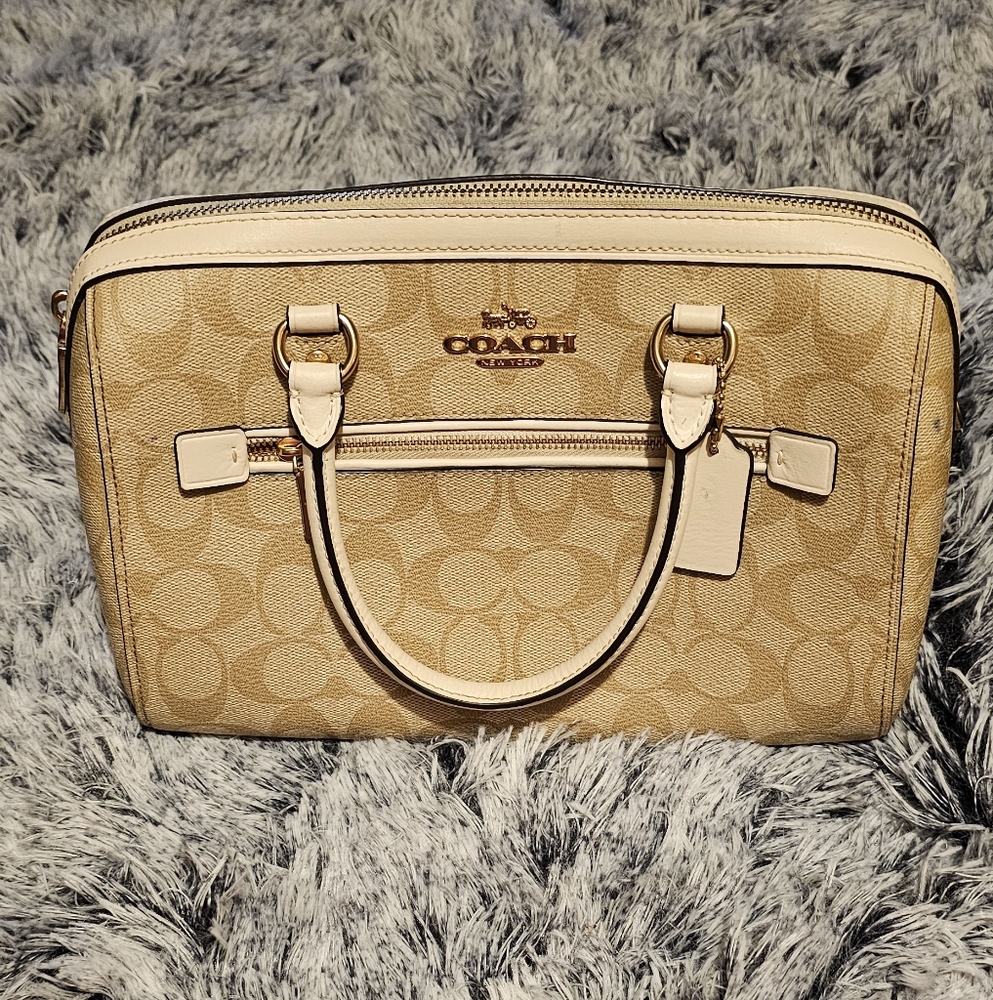 Coach Signature Canvas Rowan Satchel(khaki n Chaulk) colored